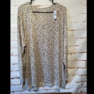 American Eagle Leapord/Cheetah Long Sleeve XL
